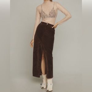 THE MADI FRONT-SLIT CORDUROY SKIRT BY PILCRO